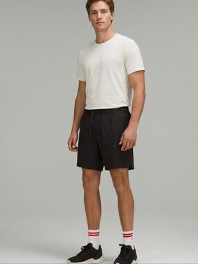 Lululemon Men's Black Shorts Size Medium Zeroed In Linerless Shorts 7" 2024